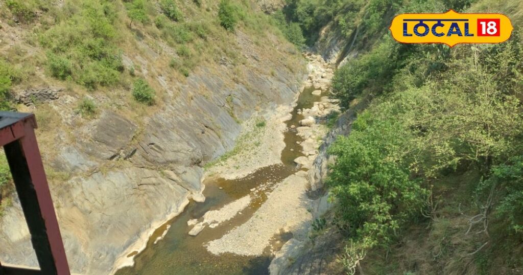 गर्मी शुरू होते ही जलस्रोत सूखने लगे हैं।  आप यहां शेड्यूल पा सकते हैं