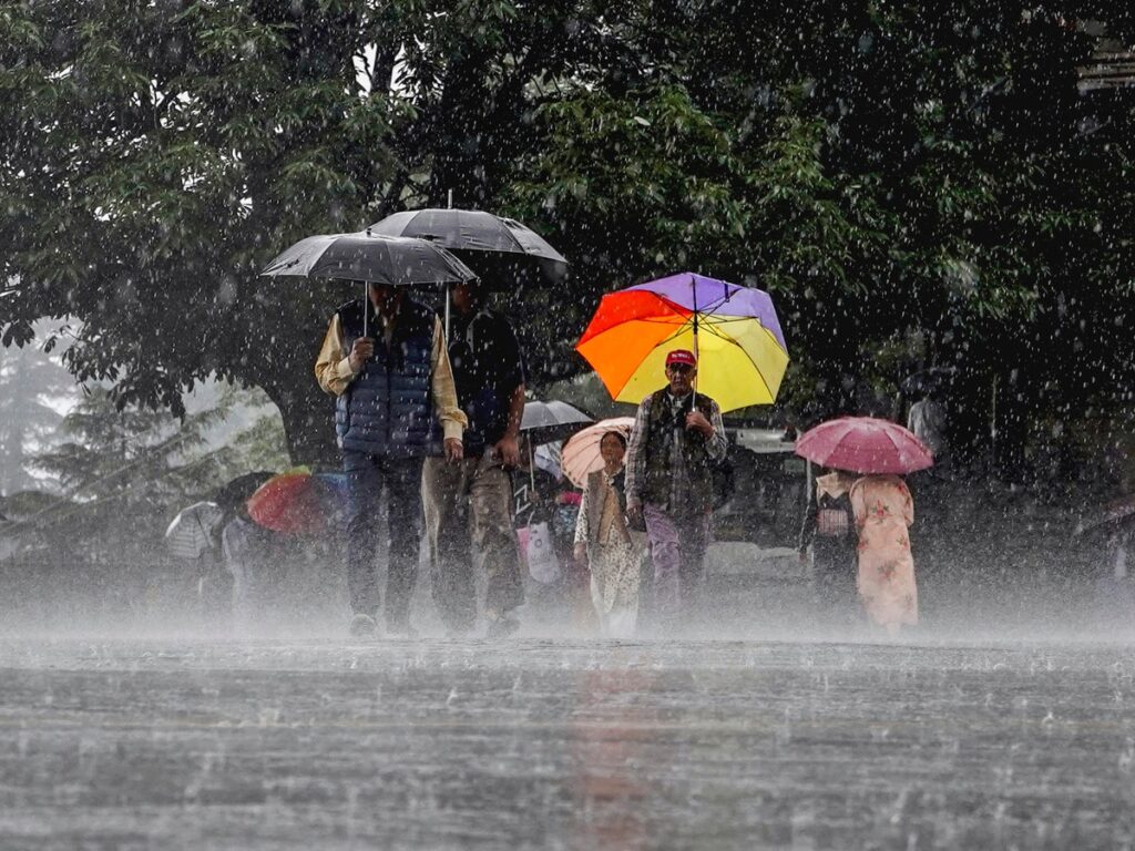 हिमाचल प्रदेश में तूफान और बारिश की पीली चेतावनी. किन जिलों में मौसम रहेगा खराब?