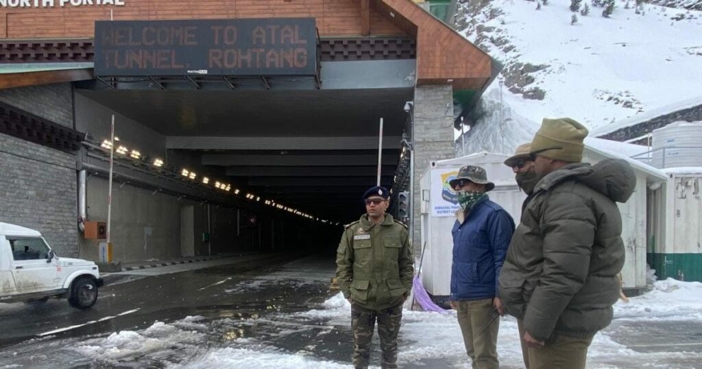 अब रजाई को सुरक्षित रखें!  बर्फबारी, बारिश और तूफान...हिमाचल में एक बार फिर कहर बरपाएगा मौसम!