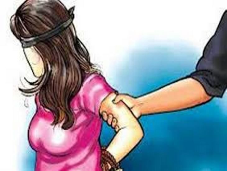 हिमाचल में शिक्षक ने छात्रा से की अश्लील हरकतें: POCSO के तहत मामला दर्ज;  इतिहास के लेक्चरर पर आरोप, 11वीं कक्षा में पढ़ती है पीड़िता-कांगड़ा न्यूज़