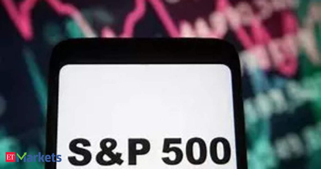 ट्रम्प और फेड द्वारा संचालित रैली जारी रहने के कारण S&P 500 6,000 के पार चला गया