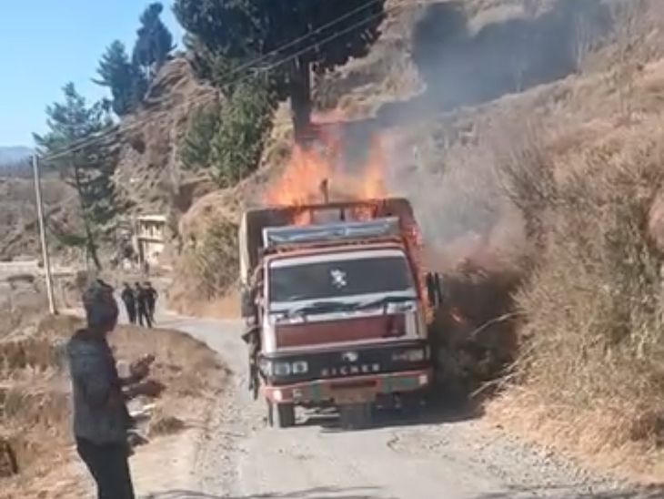 शिमला में चलती ट्रक में लगी आग: खाना पहुंचाना चाहता था, सब कुछ जलकर राख- शिमला न्यूज़